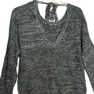 Moon & Madison black and white sweater sz S